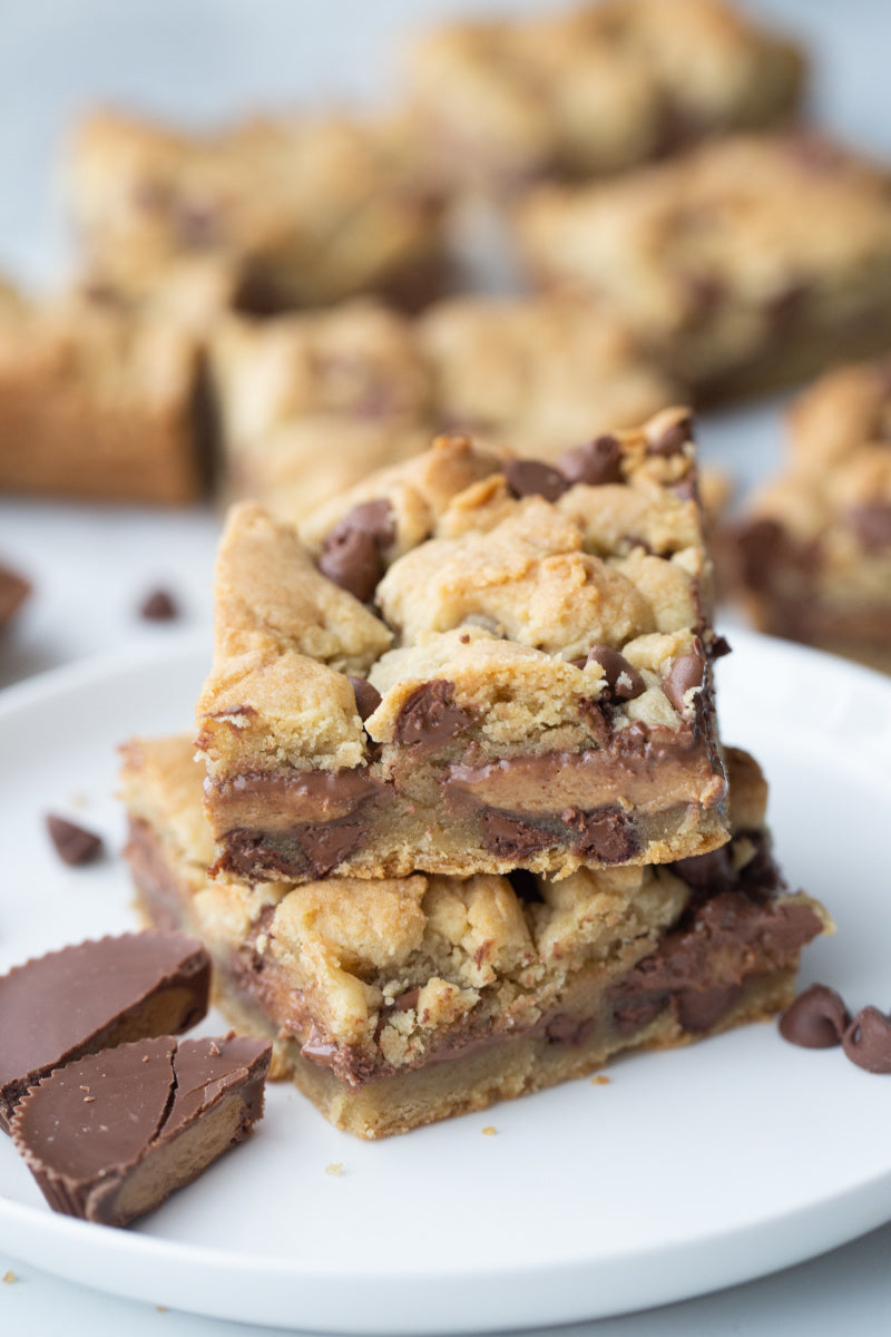 Reeses Peanut Butter Cups Cookie Bars